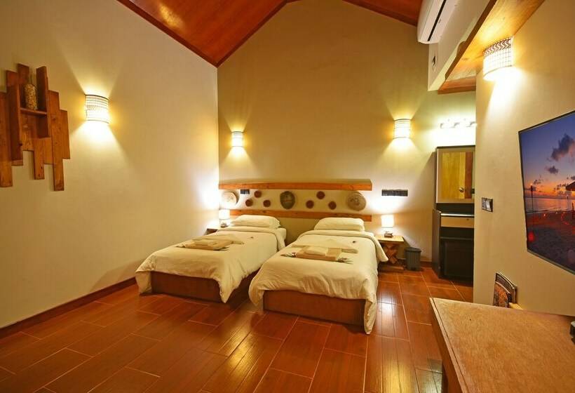 بانگلوی سوپریور, Beach Villa Ukulhas