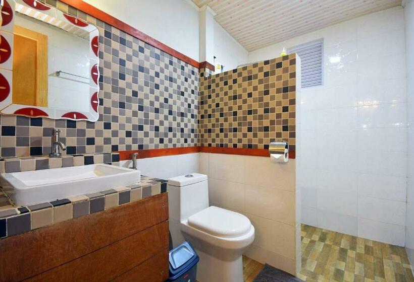 بانگلوی سوپریور, Beach Villa Ukulhas