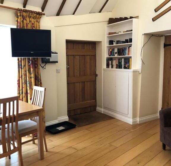 סוויטה דלוקס, Church Hill Farm