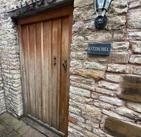 סוויטה דלוקס, Church Hill Farm