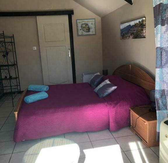 اتاق استاندارد, Les Aubepines