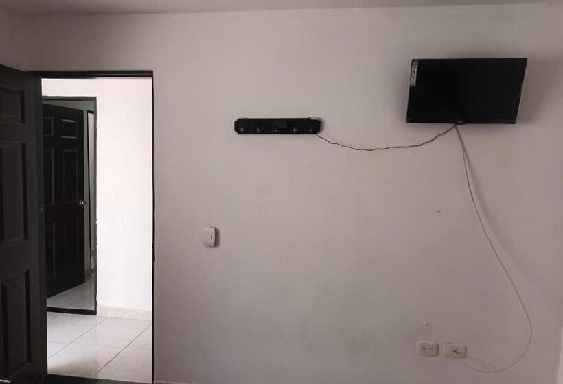 침실 3개 아파트, Internacional Jardín