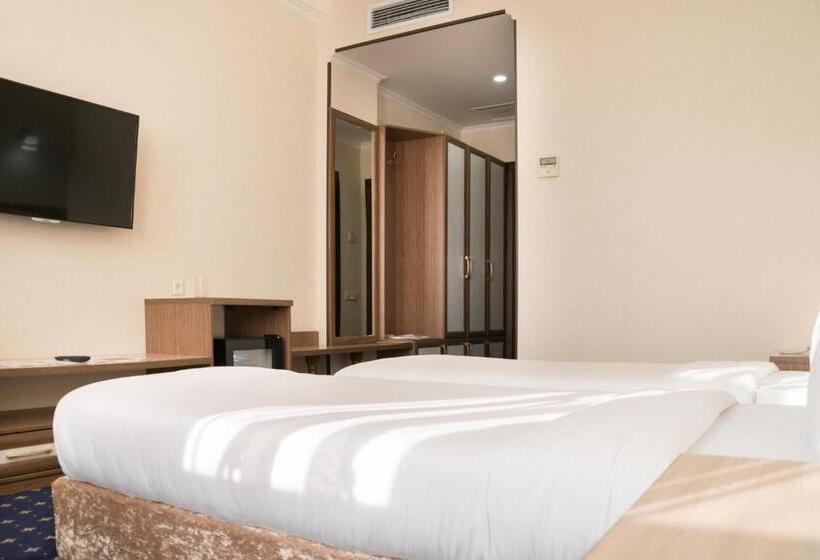 اتاق استاندارد برای معلولان, Khanaka