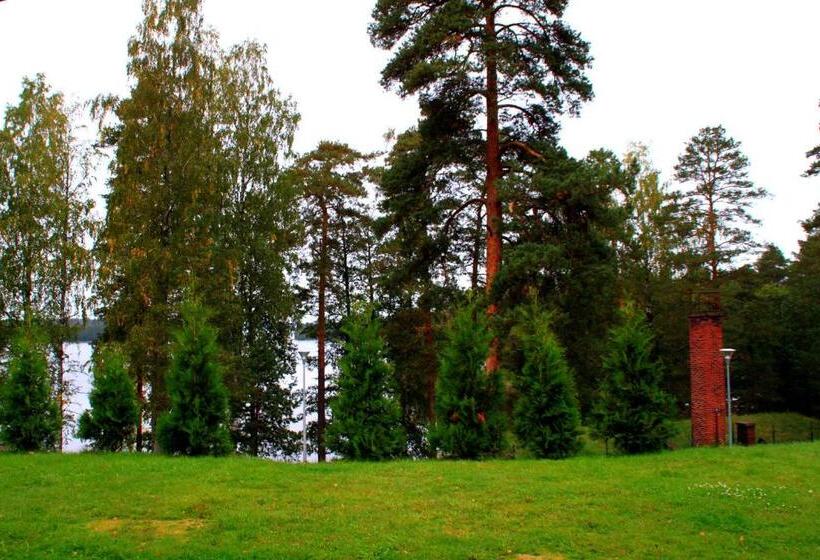 Номер Стандарт Вид на Озеро, Li Salpa