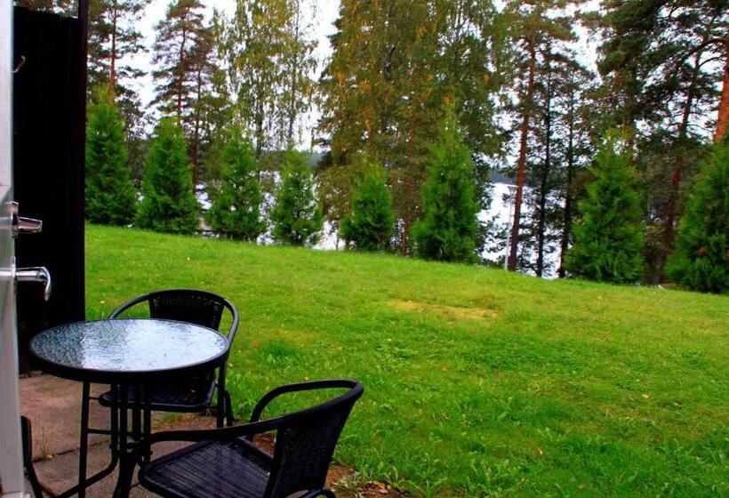 Номер Стандарт Вид на Озеро, Li Salpa