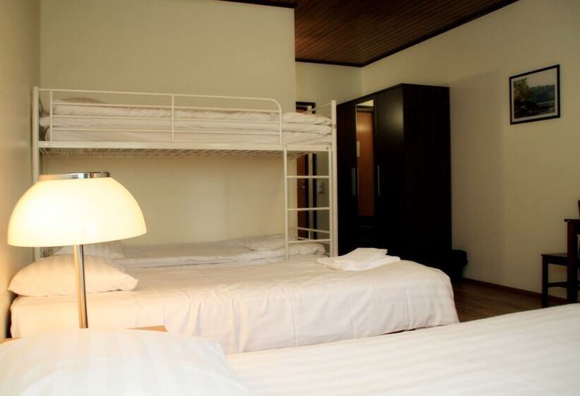 Семейный Номер, Li Salpa