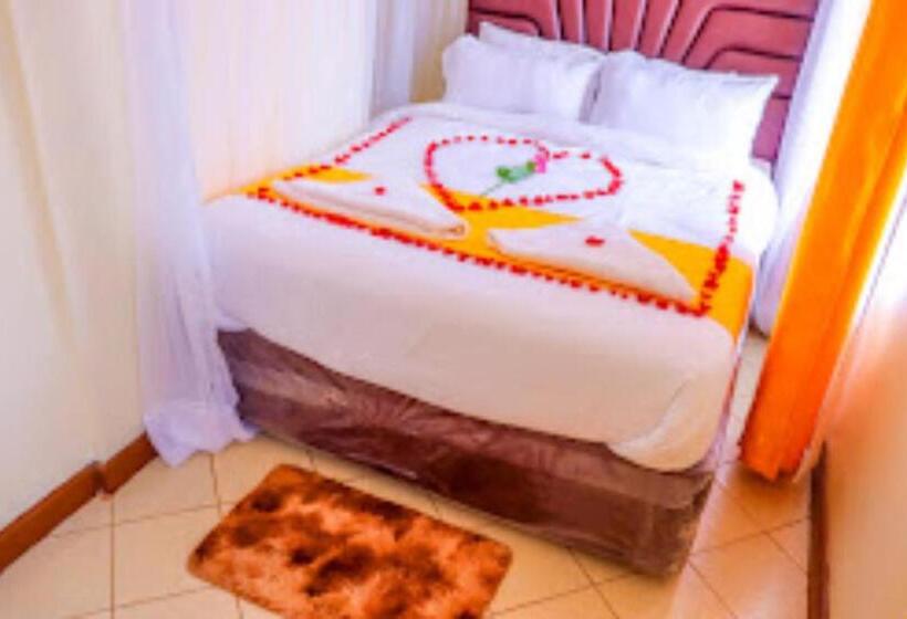 اتاق اکونومی, The Machakos Courtyard Inn