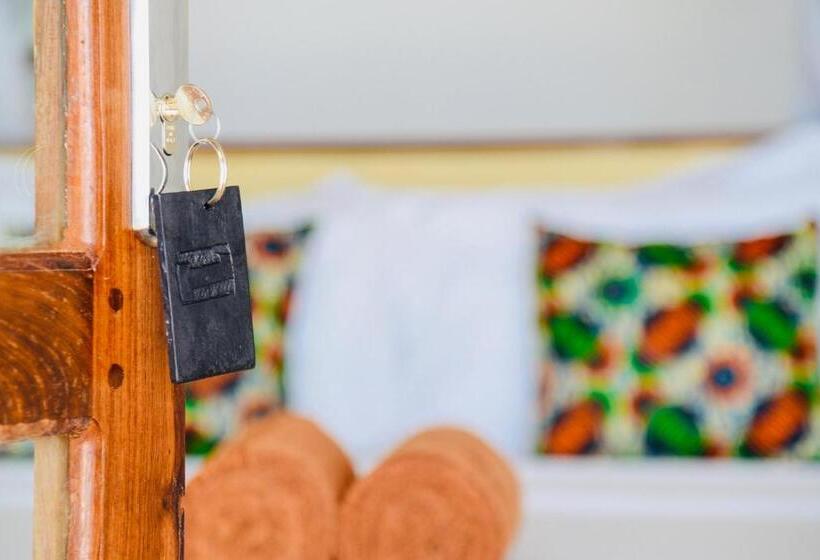 חדר דלוקס עם מרפסת נוף לים, Mnana Beach Bungalows