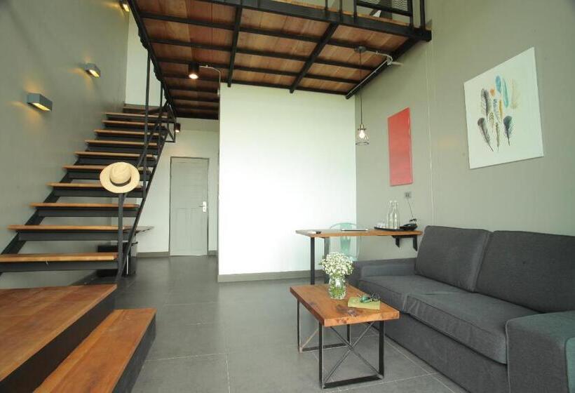 キングサイズベッドのデラックスルーム, Space 59