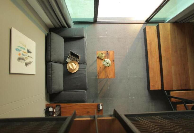 キングサイズベッドのデラックスルーム, Space 59