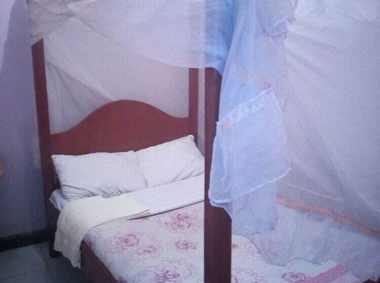 اتاق استاندارد, The Machakos Courtyard Inn