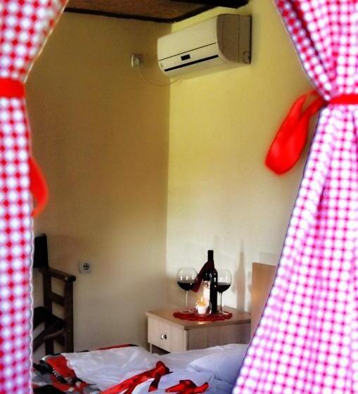 اتاق استاندارد, Etno Selo Moravski Konaci