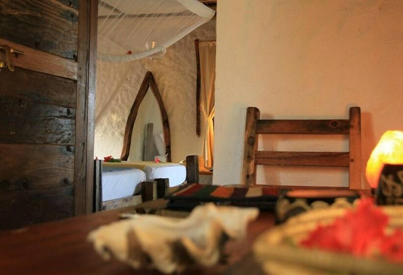 패밀리 방갈로, Ujamaa Beach Resort