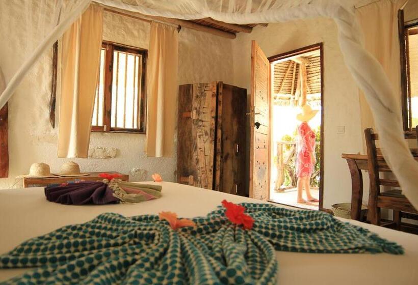 スタンダードバンガロー, Ujamaa Beach Resort