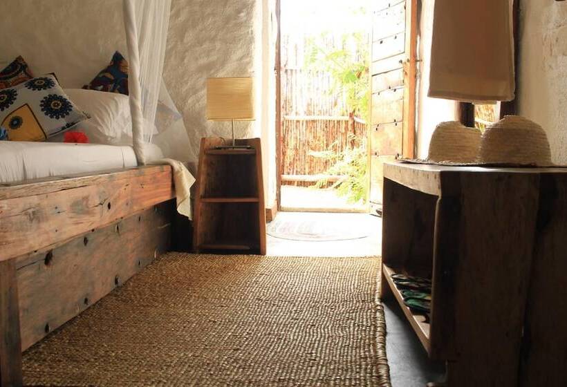 スタンダードバンガロー, Ujamaa Beach Resort