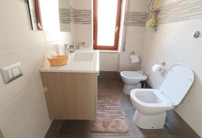 חדר משפחתי, B&b Pietrarsa