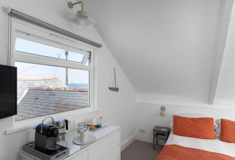 Quarto Estandar Cama King, The Old Pilchard Works