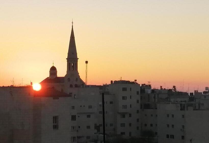 اتاق خانوادگی, Bunksurfing Hostel