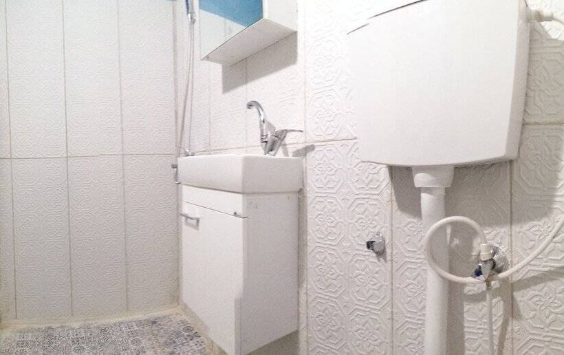 اتاق خانوادگی, Bunksurfing Hostel