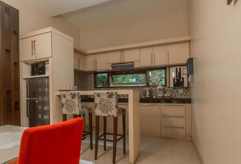 Вилла 3 Спальни с Бассейном, Gracia Spa Resort