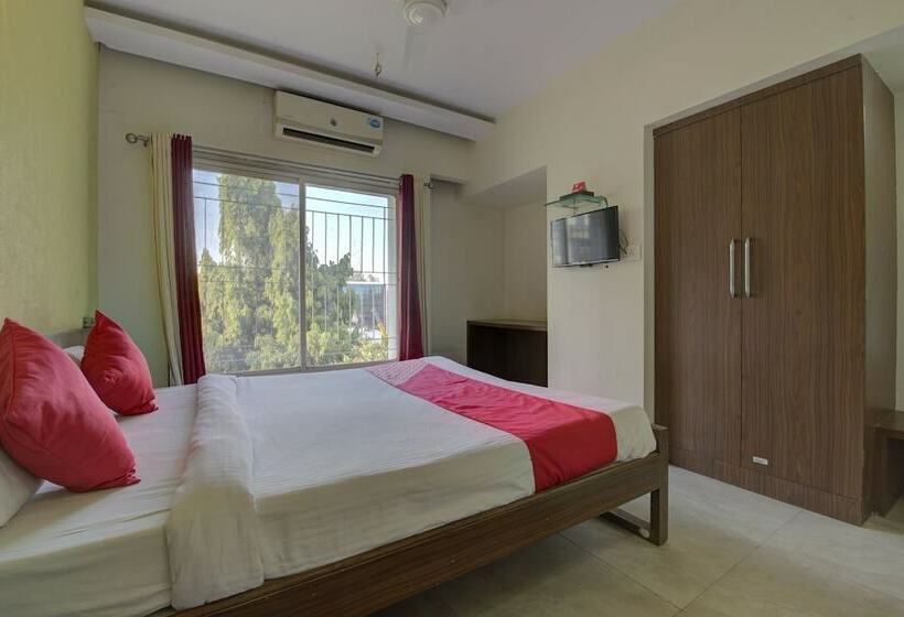 Quarto Estandar, Ashwamedh Residency