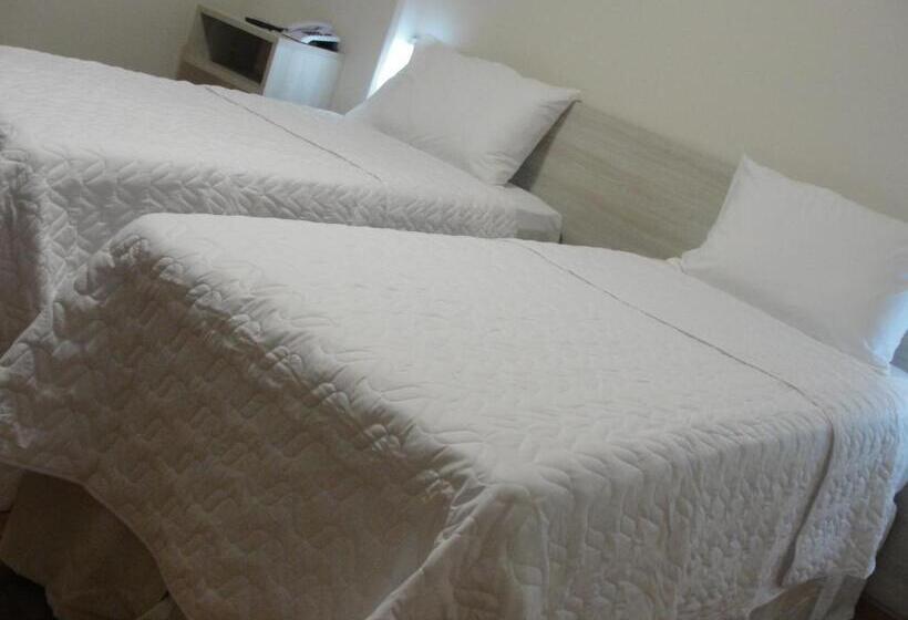 غرفة قياسية, Colatina Plaza