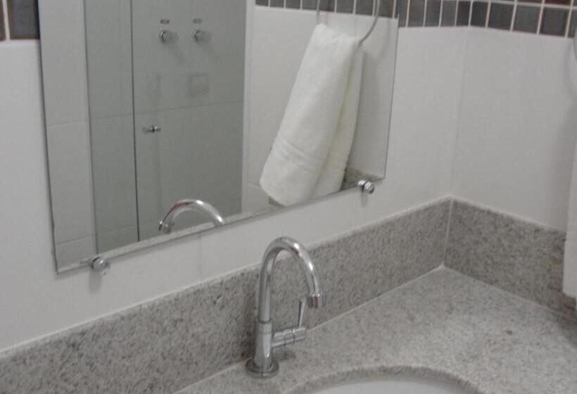 غرفة قياسية رباعية, Colatina Plaza