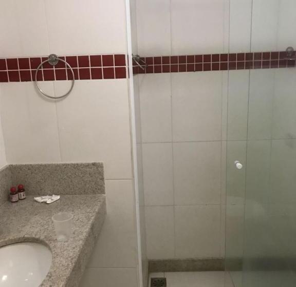 غرفة عائلية, Colatina Plaza