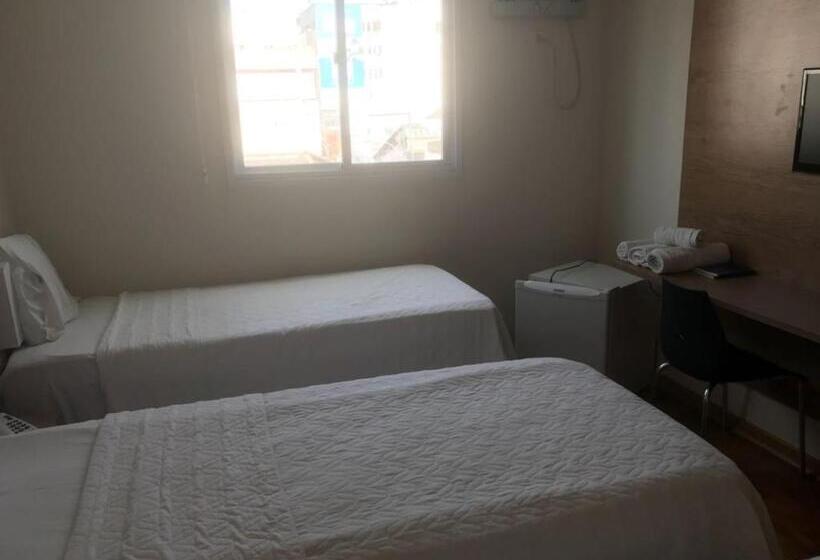 غرفة أساسية ثلاثية, Colatina Plaza