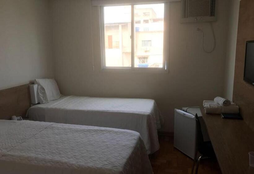 غرفة أساسية ثلاثية, Colatina Plaza