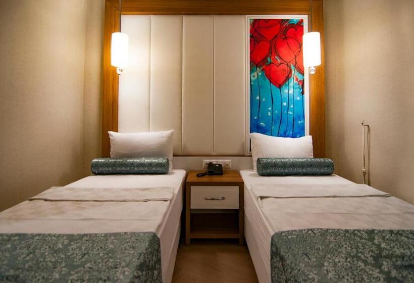 חדר סטנדרט, Exelans