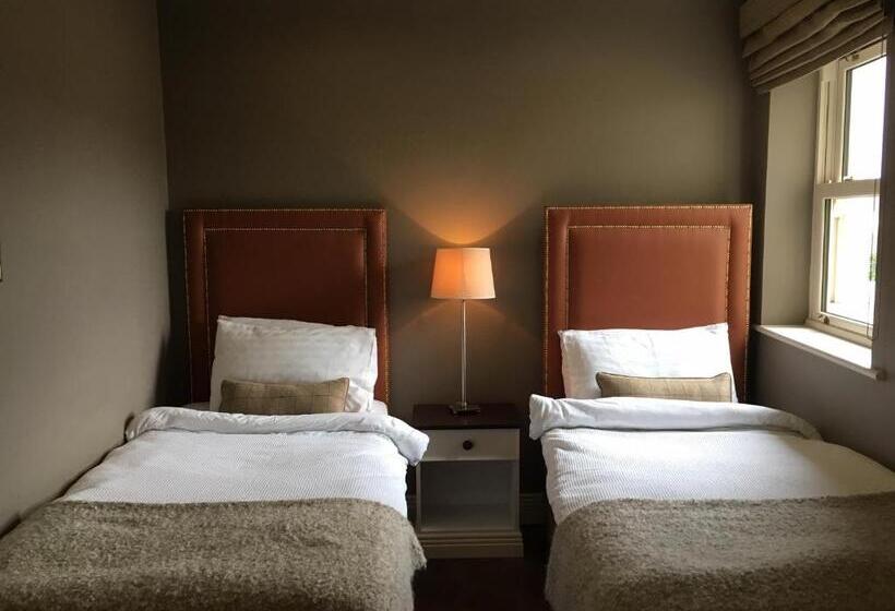 Номер Basic, Horse & Hound