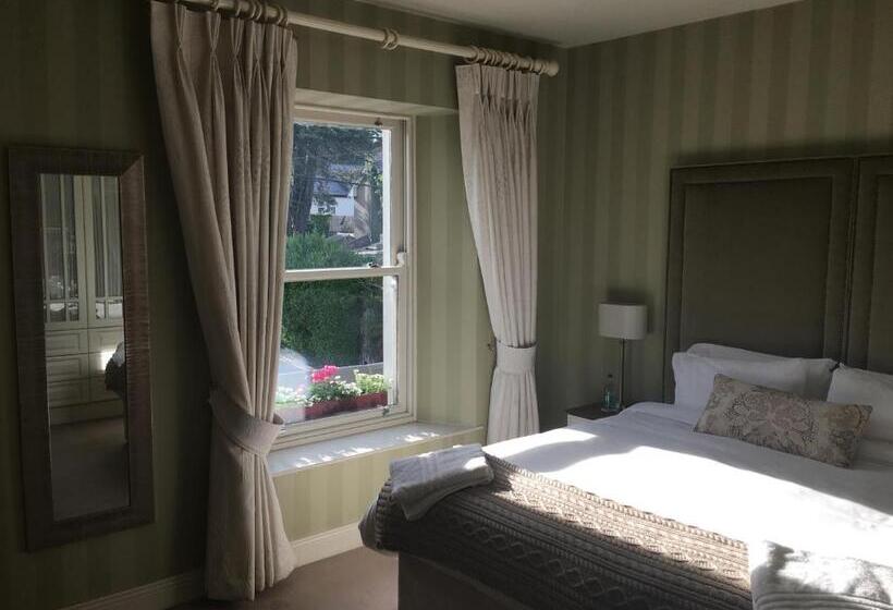 Номер Стандарт, Horse & Hound