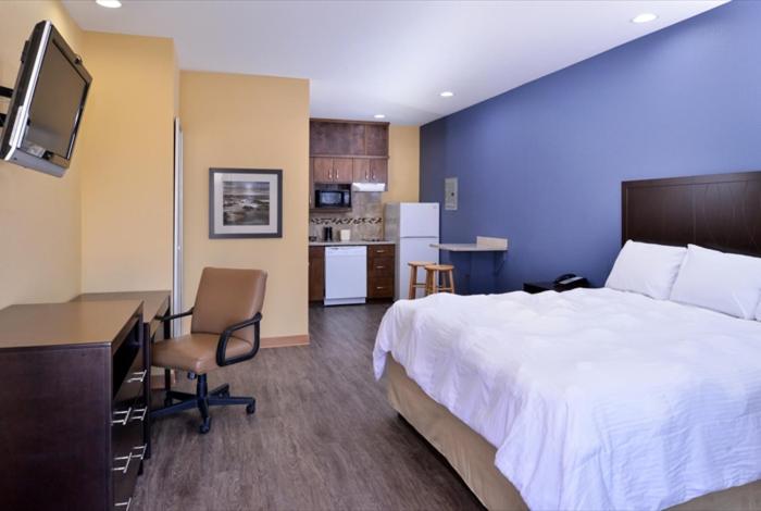 غرفة قياسية سرير كينج, La Bonita Inn & Suites   Crane