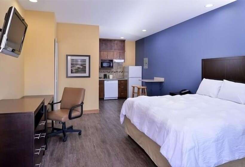 غرفه قياسيه سريرين مزدوجين, La Bonita Inn & Suites   Crane