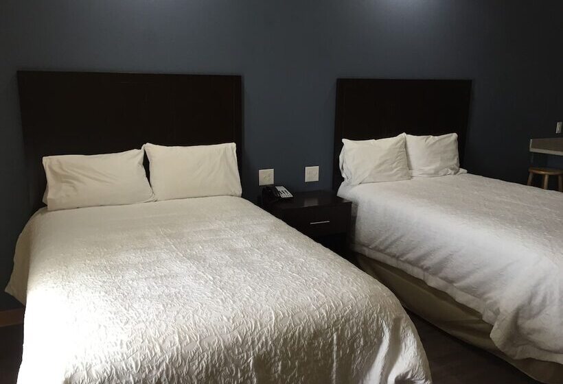 غرفه قياسيه سريرين مزدوجين, La Bonita Inn & Suites   Crane