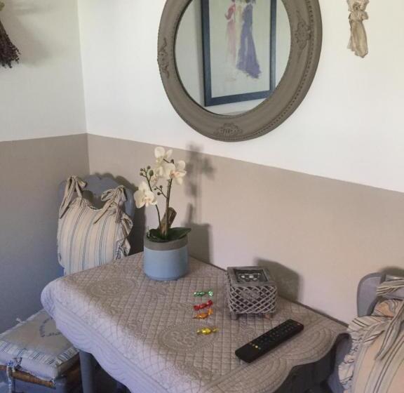 חדר סטנדרט, Le Méditérranée