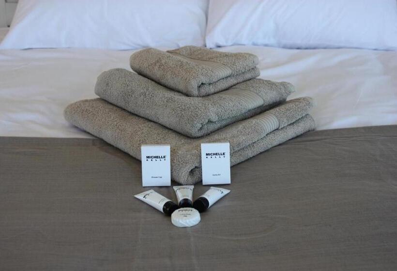 סוויטת סופריור נוף לים, The Noble Ant