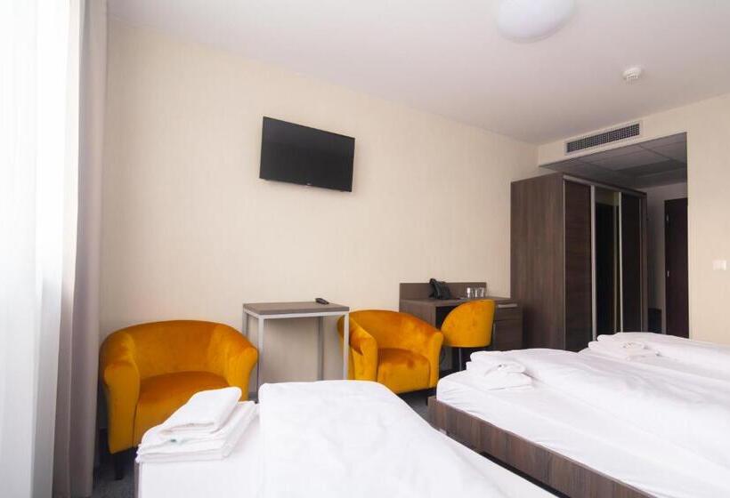 غرفة قياسية ثلاثية, Lifestyle Hotel Leithana