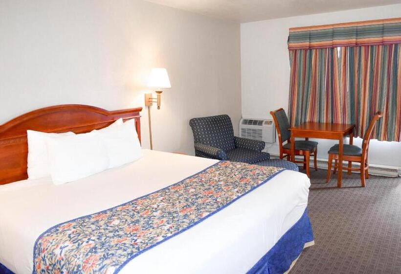 غرفه قياسيه سريرين مزدوجين, Attleboro Motor Inn