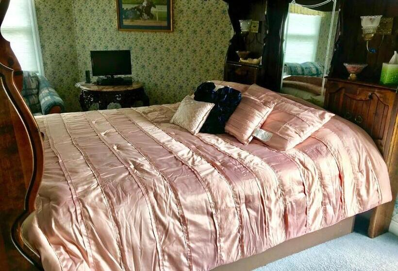 Люкс Deluxe Кровать Кинг, Rabbit Creek Bed & Breakfast