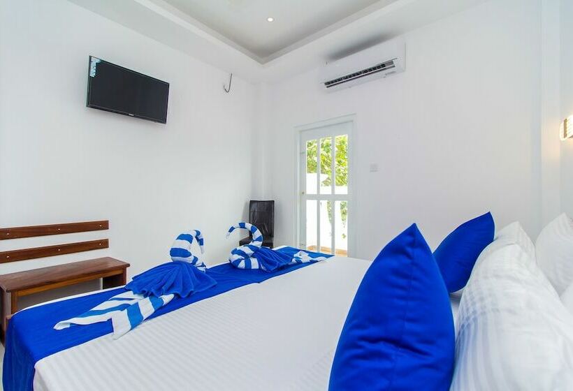 デラックスルーム, Indaura