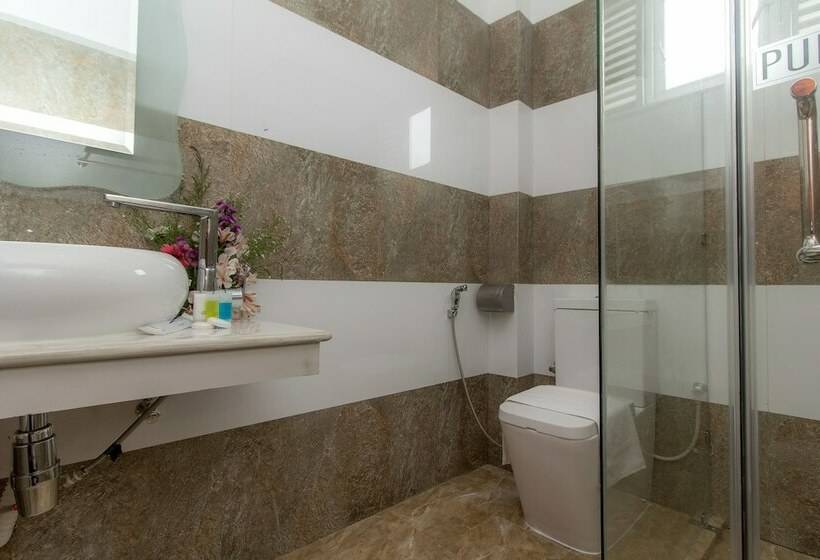 デラックスルーム, Indaura