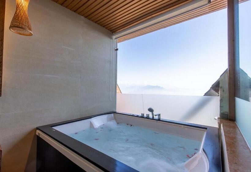 سوییت اجرایی, Mystic Mountain