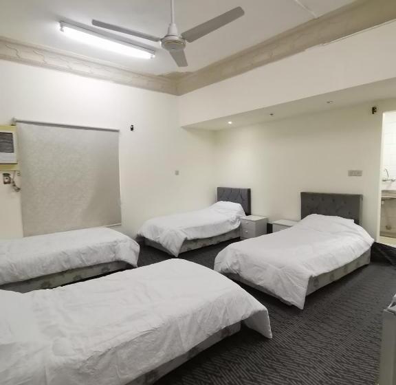 إستديو عائلى, غرفة فندقية خاصة بحمام ومطبخ خاص قريبة من المسجد النبوي