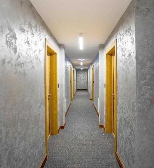 استودیوی استاندارد, Apartman Kod Gondole Vila Bela Reka