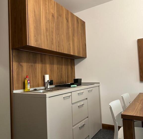 استودیوی استاندارد, Apartman Kod Gondole Vila Bela Reka