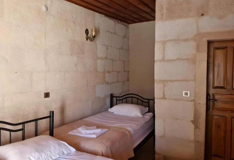 Quarto Triplo Estandar, Mustafa Bey Konağı