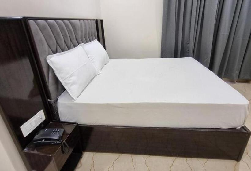 스탠다드 룸, Padma Vista Nellore Near Bus Stop