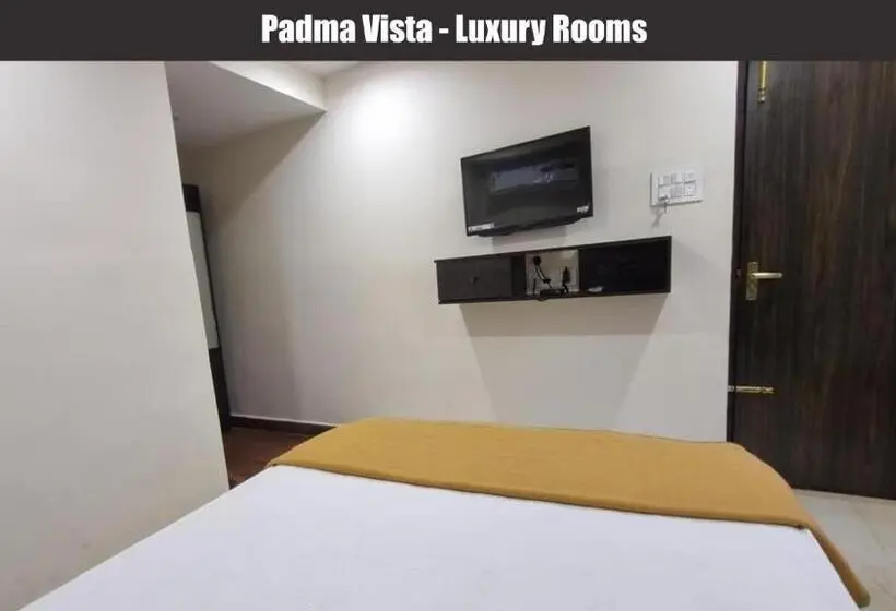 デラックスルーム, Padma Vista Nellore Near Bus Stop